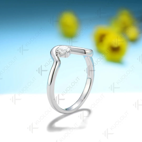 Kuololit 0.2ct Moissanite Ring for Women Soild 18K 14K 925 Silver White Gold Oval cut Wedding V Band for Engagement Christmas