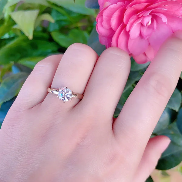 Kuololit 1CT 2CT Round Moissanite Solitaire Engagement Ring for Wedding Engagement Durability