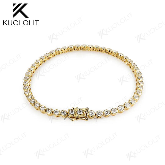 Bracelet tennis Kuololit en or massif 18K, 14K ou 10K, serti de diamants de laboratoire (4,3 carats au total), idéal pour les fiançailles ou toute autre occasion spéciale. Un cadeau classique et élégant pour toutes les occasions. 